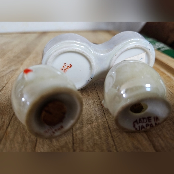 Chick Salt & Pepper shakers Porcelain vintage - Picture 5 of 5